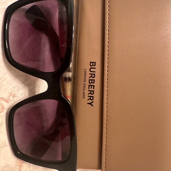 Burberry Black Sunglasses - Picture 1 of 8
